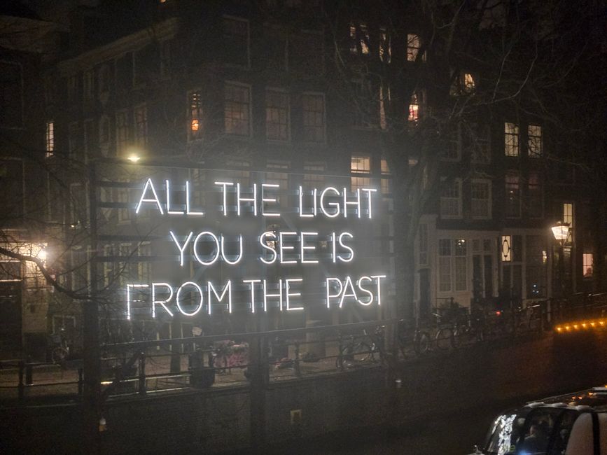 All the light you see von Alicia Eggert