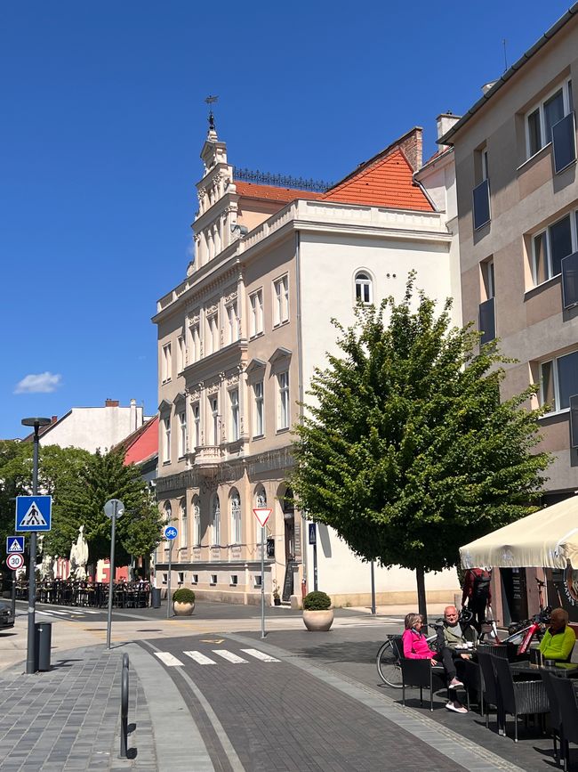12 a Wiener Neustadt