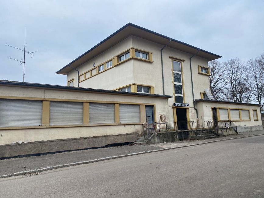 Trauriges Bild - Das Restaurant ist noch immer nicht renoviert -