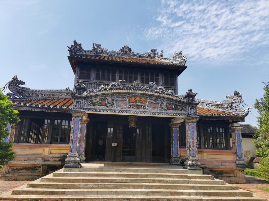 Recorrido por la antigua ciudad imperial de Hue