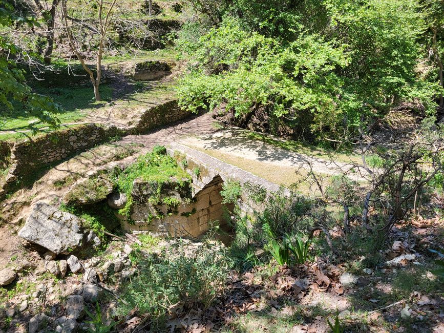 Antike Brücke