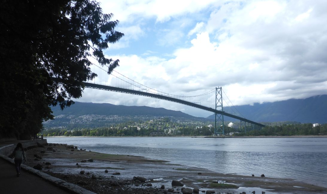 Linsen Gate Bridge 