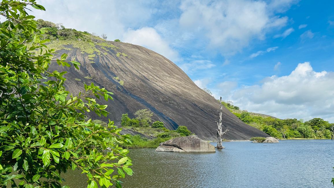 Dambulla Cave Temple
