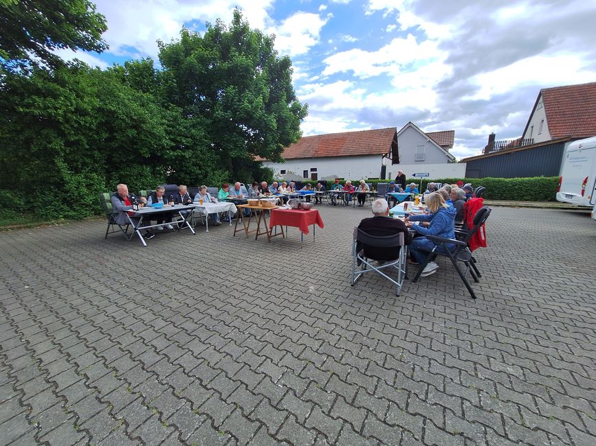 Ein Hoch auf uns