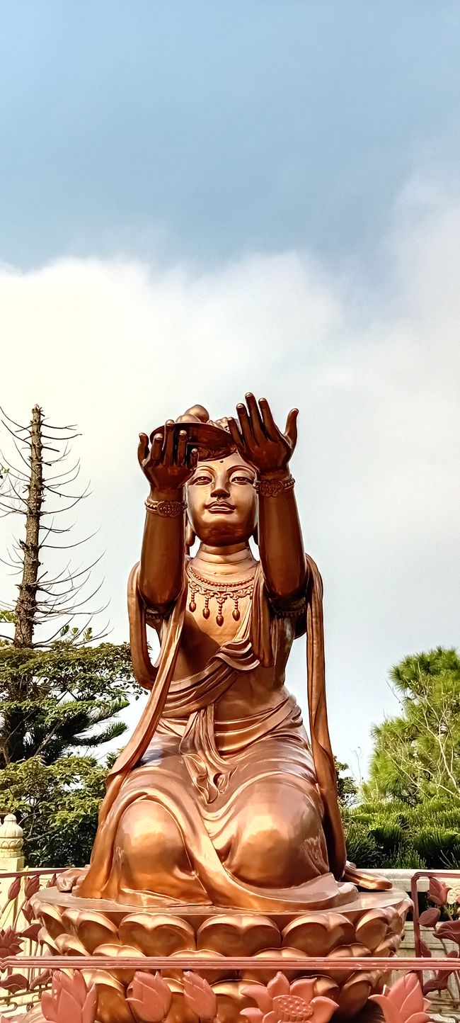 Buddha di Tian Tan
