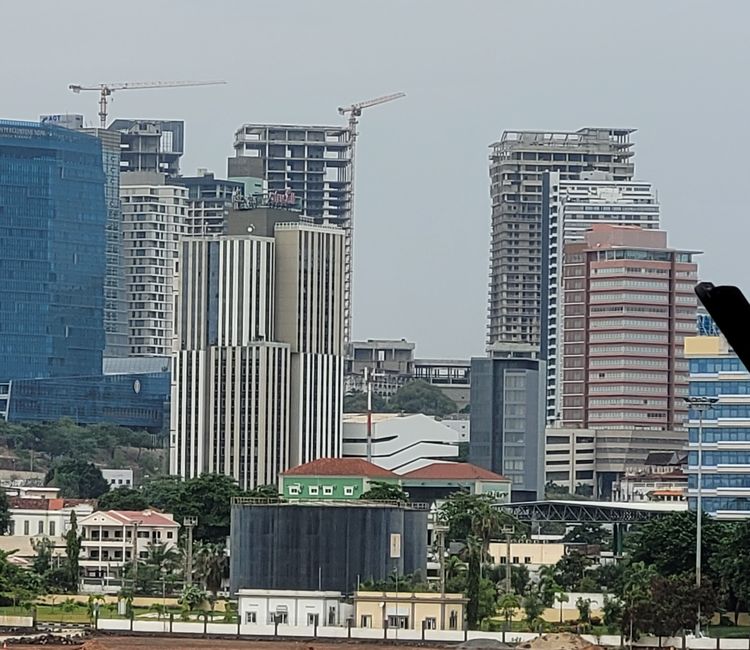 Jour 149 et 150 à 158 sur 175 : Luanda/Angola et neuf jours en mer