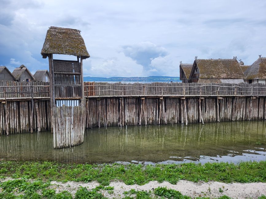 Bâtiments en pieux à Unteruhldingen