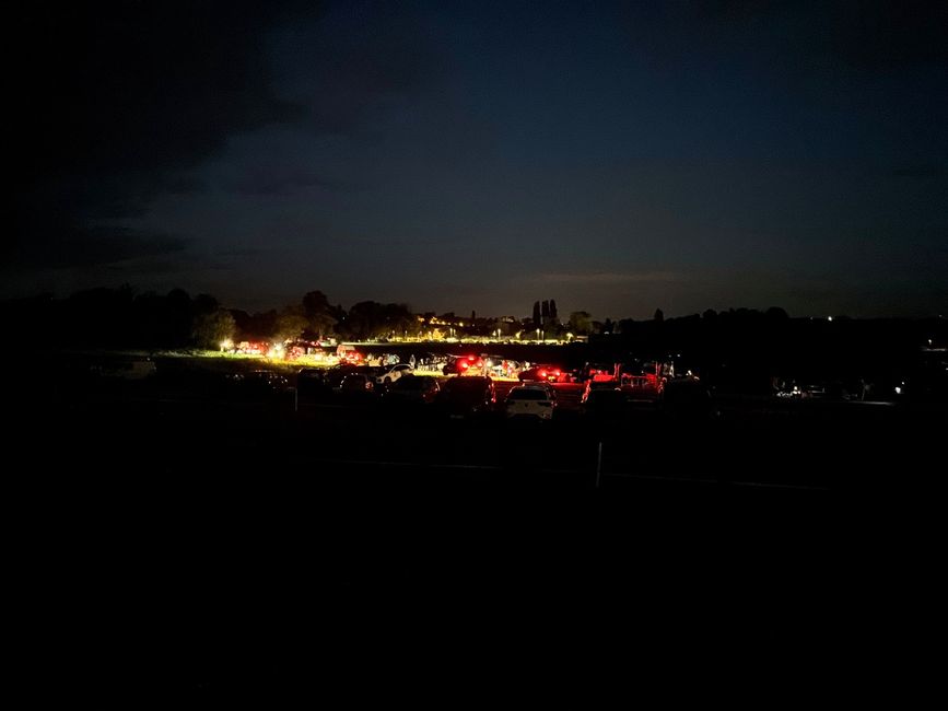 Flohmarkt im Morgengrauen