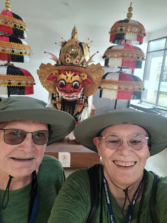 Jour 111 et 112 sur 175 : Croisière autour du monde - Benoa/Bali