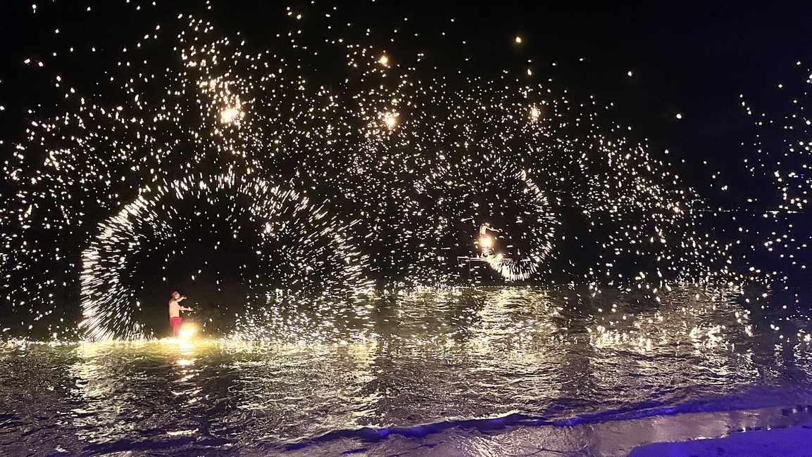Samui, Feuershow am Strand