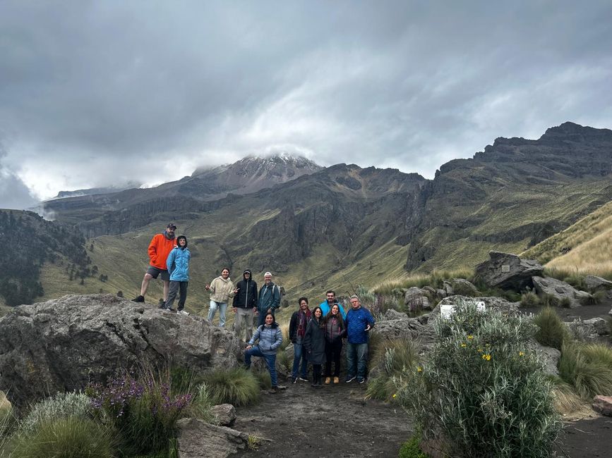 2. Tag, Mexiko City, mit Freunden am Berg