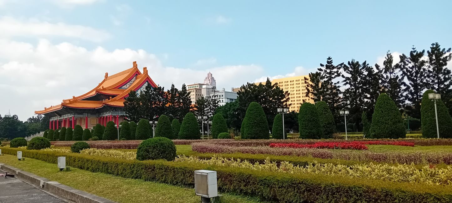Taipéi / Salón Conmemorativo de Chiang Kai-shek / Plaza de la Paz