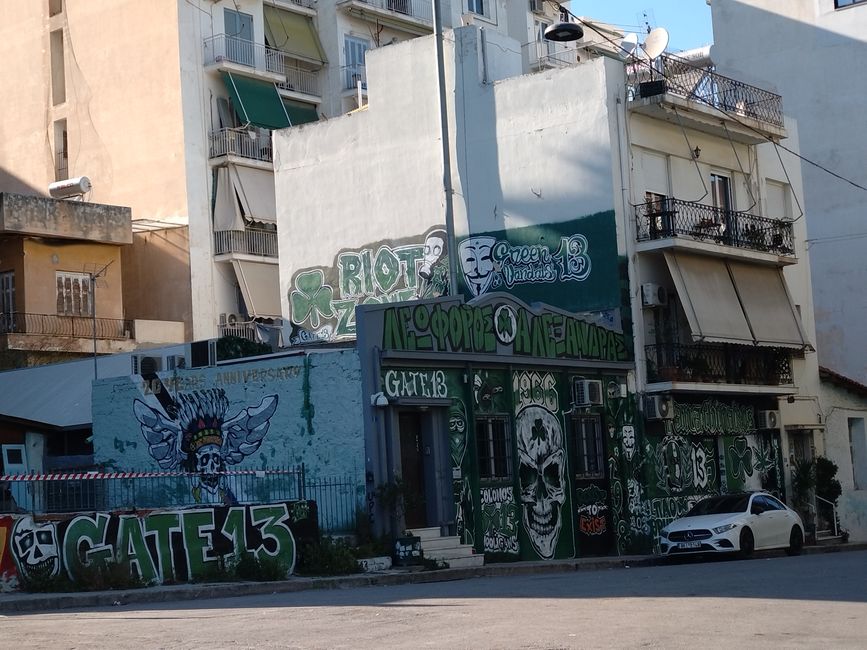 Tag 1: Ankunft in Athen und Abendessen mit Christos Avramidis (Journalist)