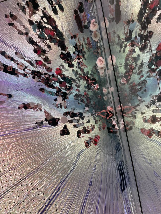 TeamLab Planets