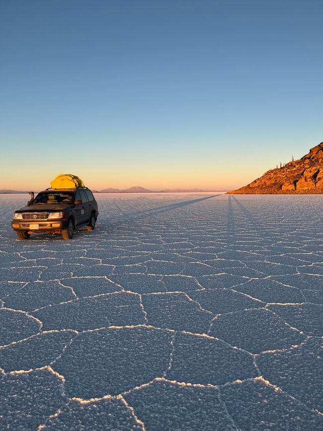 Sonnenaufgang auf dem Salar de Uyuni