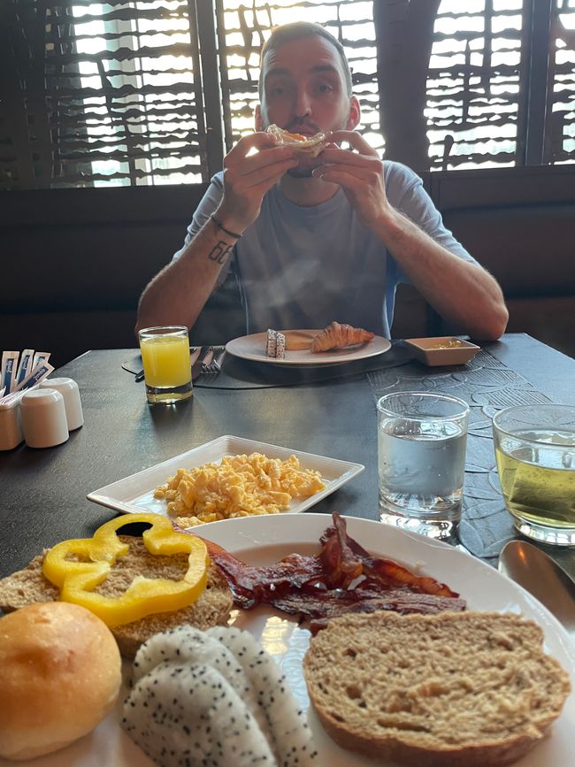 Letztes Frühstück in Bangkok 