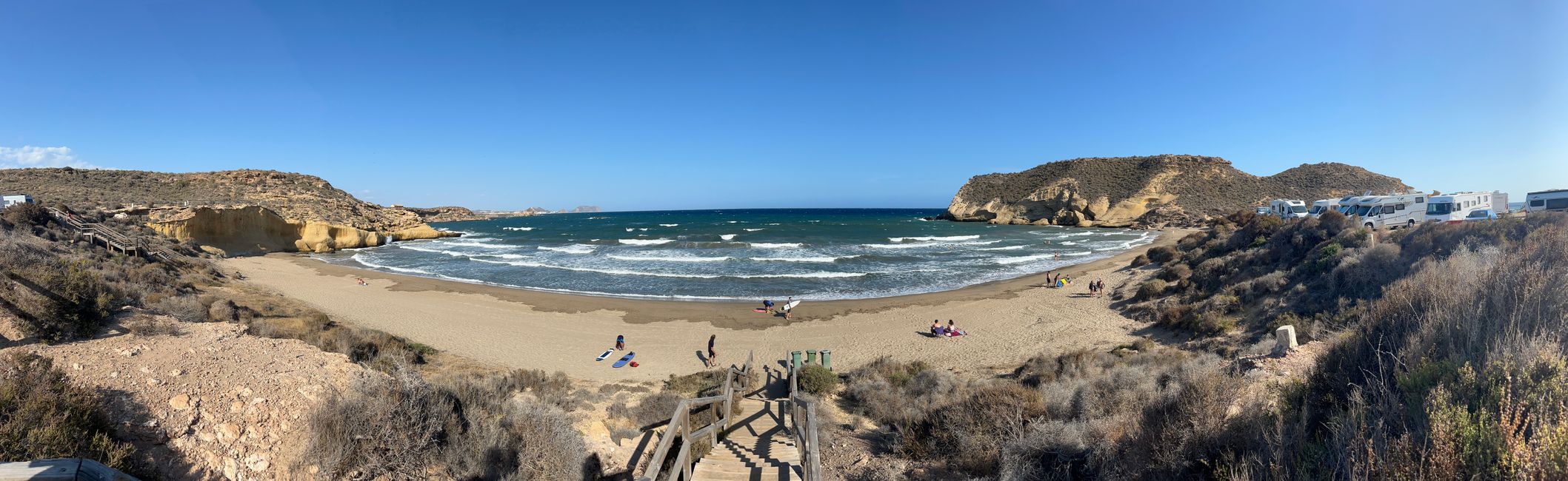 Pero la ubicación es excelente: siempre hay olas en una bahía...