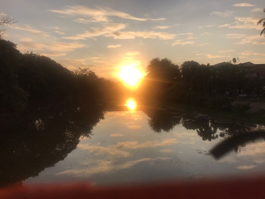 Siem Reap, Tramonto sul fiume