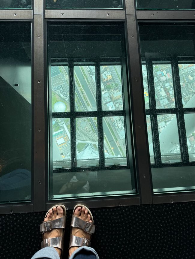 Skytree glas floor!