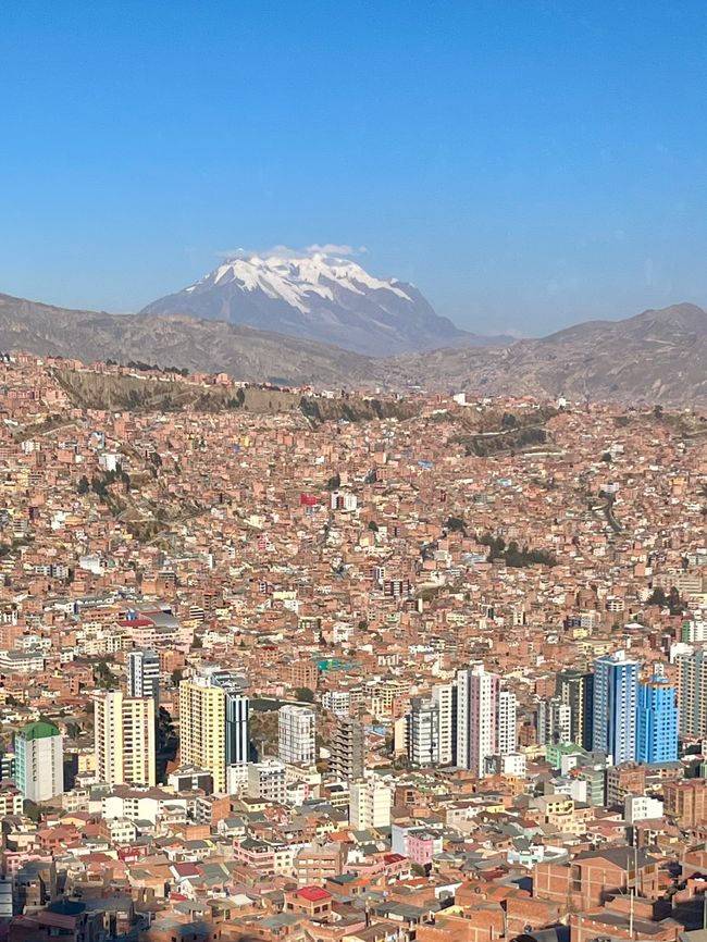 La Paz con Illimani (6.439 m)