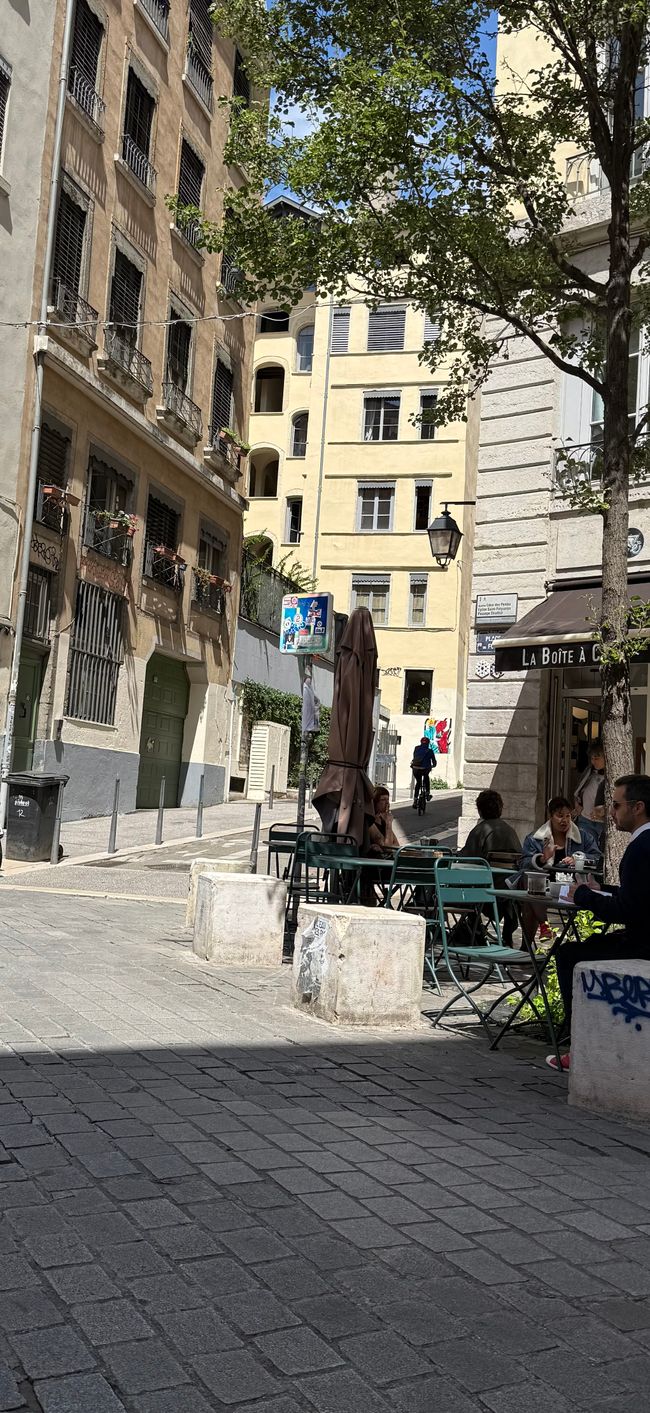 Nuage caffè, Rue des Capucins