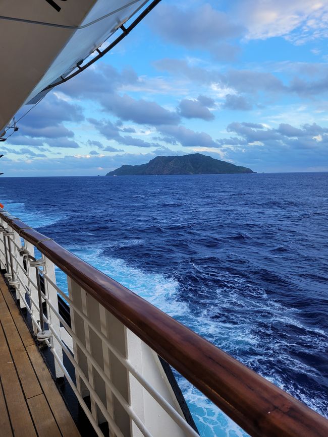 Jour 58 sur 175 : Croisière autour du monde - Îles Pitcairn