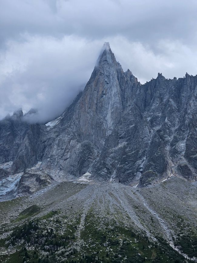 Die imposante Granitnadel Les Drus