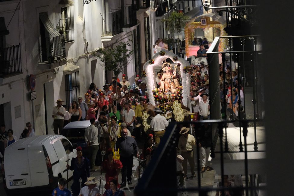 Procesión mariana