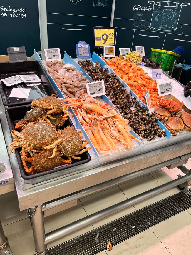 Siempre sorprendente: la selección de pescado en un supermercado normal de 08/15!