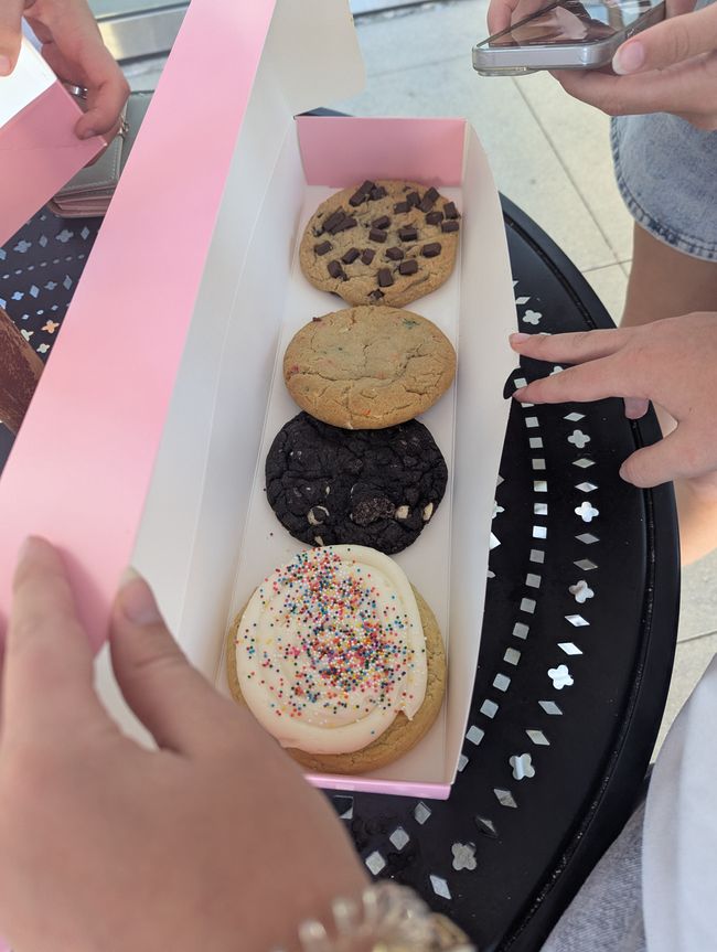 Kalifornien 2025, Tag 4, Shopping In Westchester, Griffith Observatory und Glendale