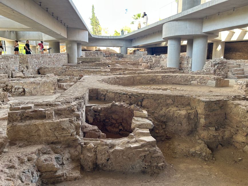 Grabungen unter dem Akropolis-Museum