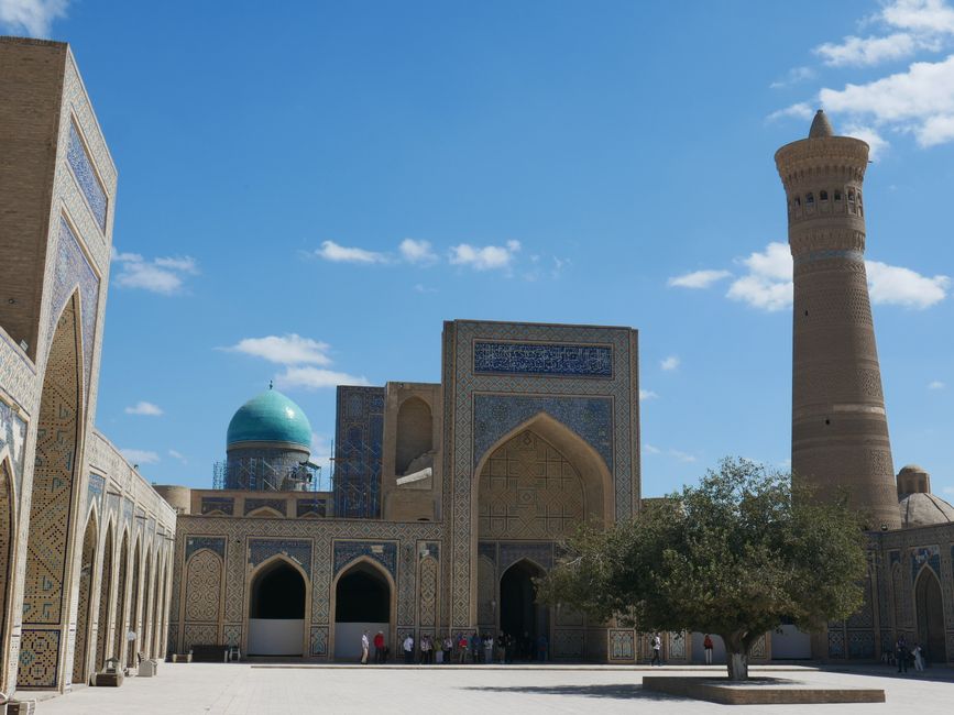 Bukhara – Tre giorni nella città nel deserto lungo la Via della Seta