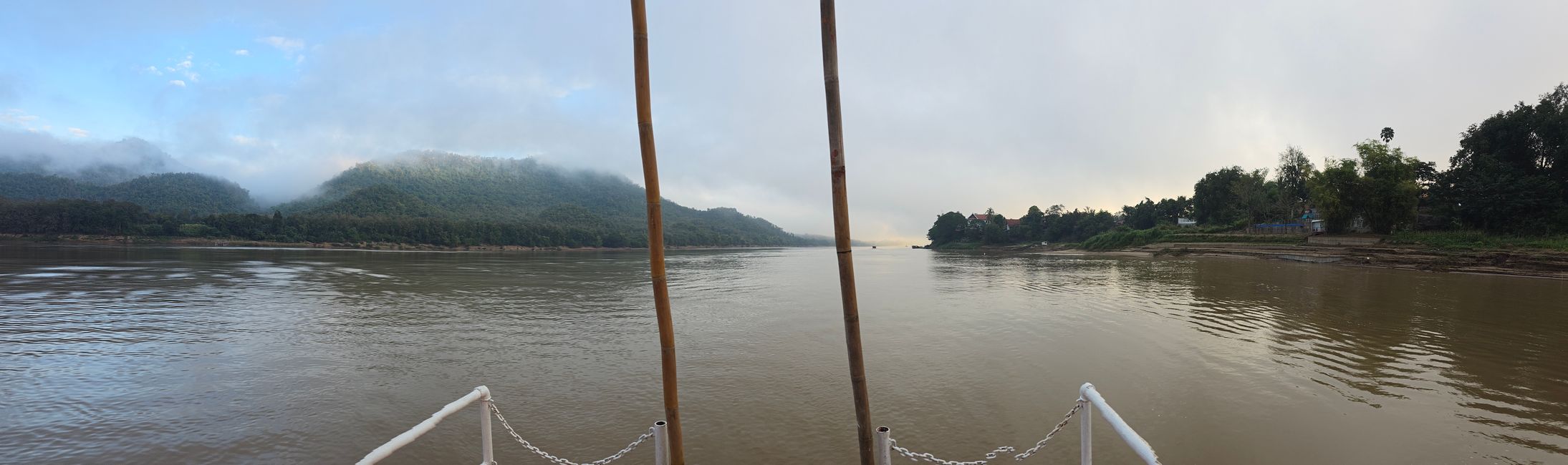 Auf dem Mekong von Luang Prabang nach Ban Houayxay