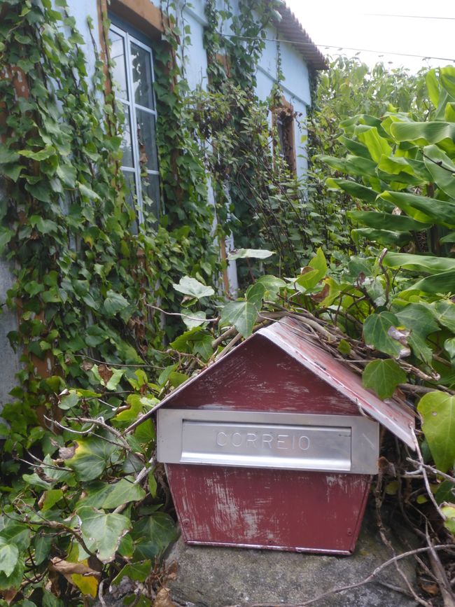 Der Briefkasten ist besser in Schuss als das Haus