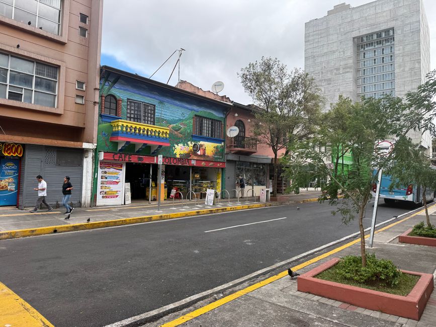 Avenida Central / Zero