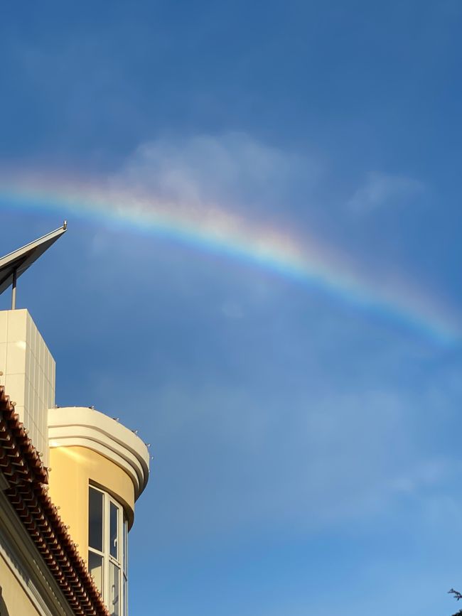 Die Reste des Regenbogens