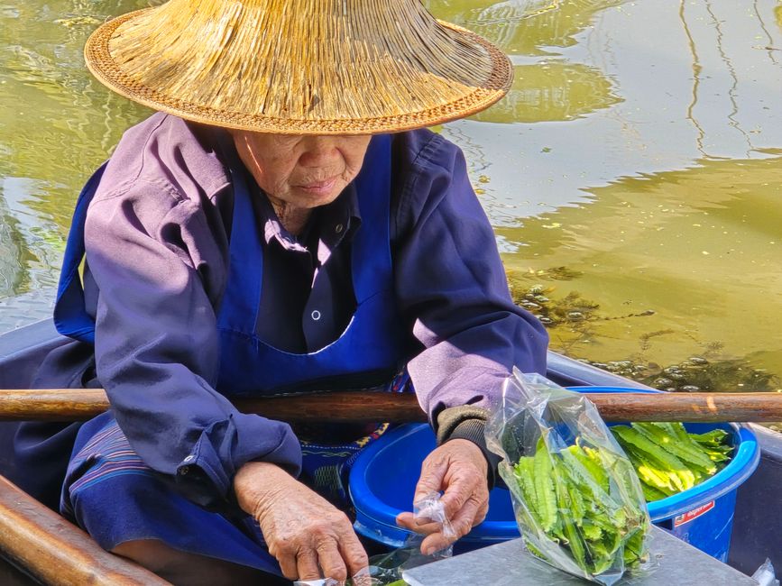 Amphawa!