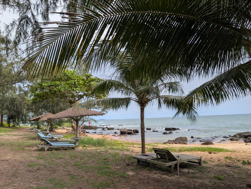 Eine ausgestreckte Hand am Fensterbrett