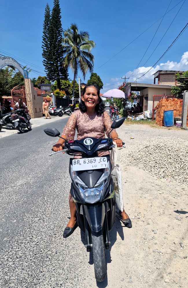 Horas, Danau Toba und ein Wiedersehen nach 34 Jahren