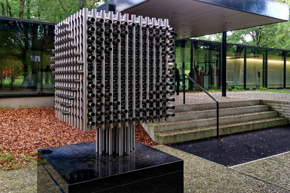 André Volten: Cubic Construction