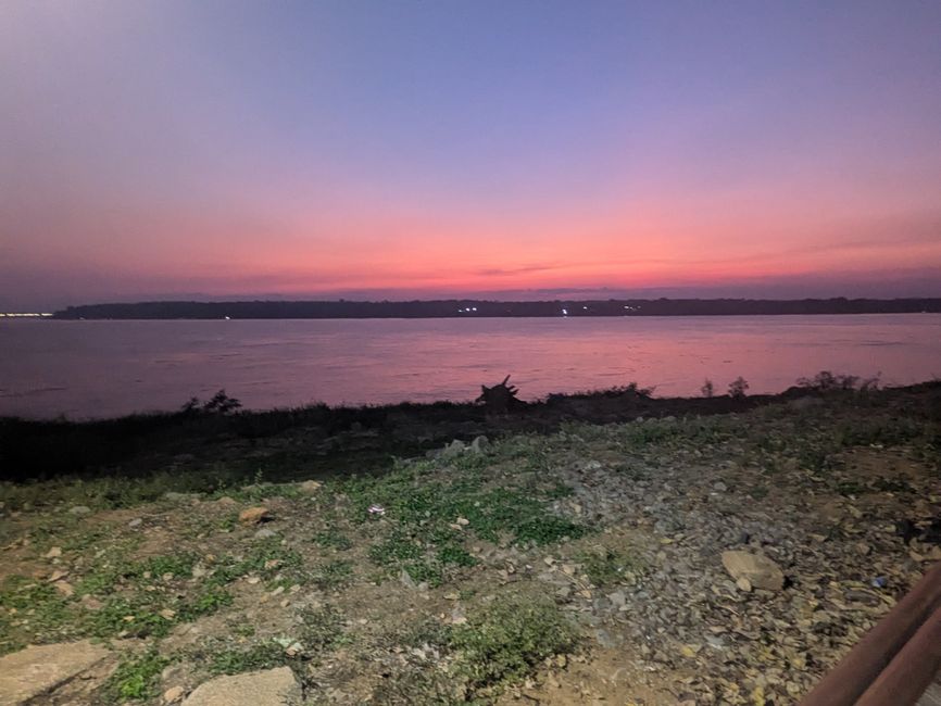 Manaus- Amazonien-vergangene Kautschukstadt im Dschungel