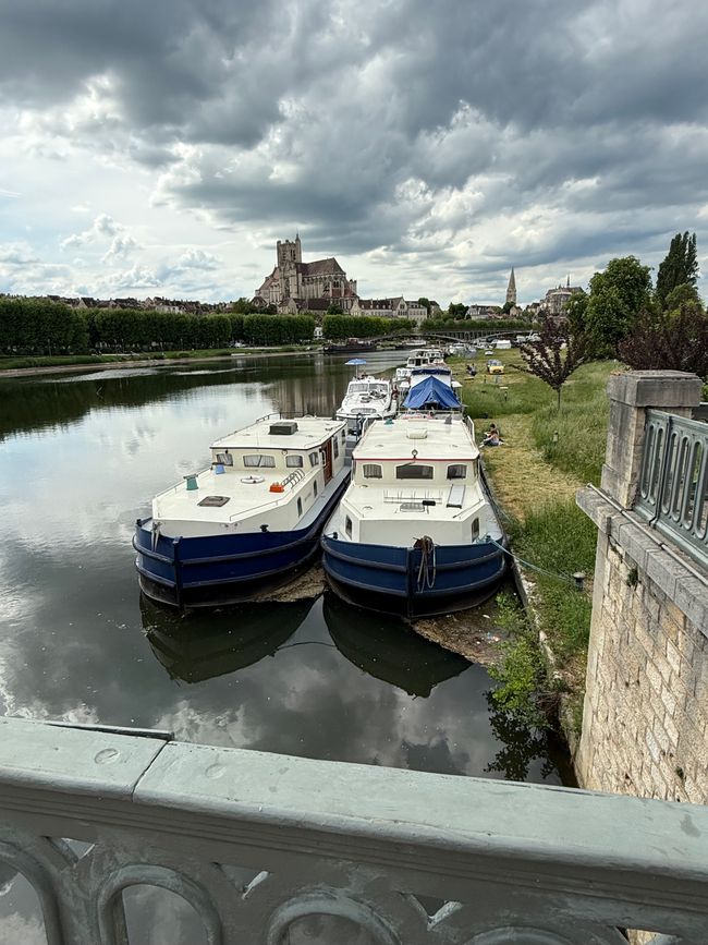 Freundliches Auxerre