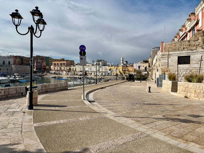 Bisceglie mit Sonne und viel Wind ☀️☀️🌬️