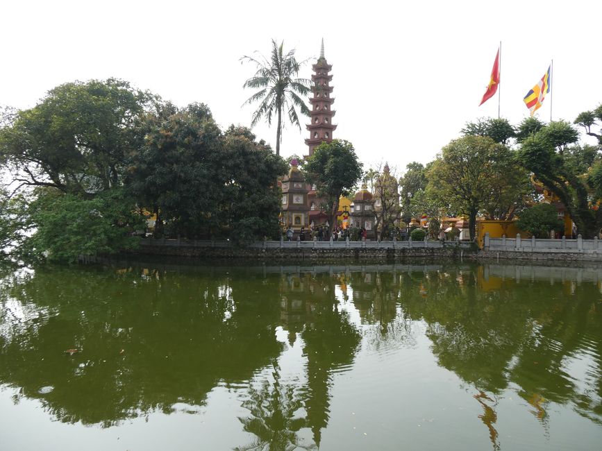 Isla del templo - Chùa Trấn Quốc