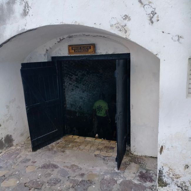 Cape Coast Castle, Elmina Castle & Menschheitsverbrechen Sklaverei