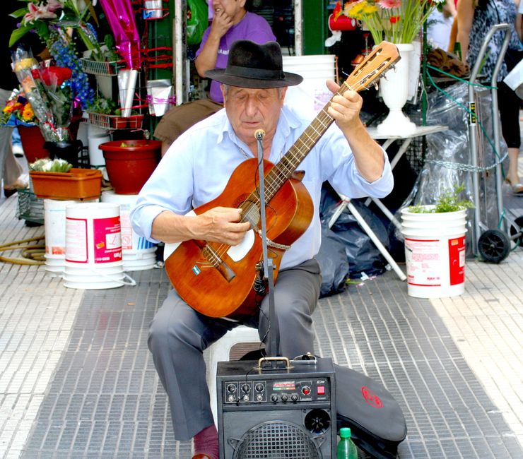 Le tango fait partie de Buenos Aires comme le café de Vienne.