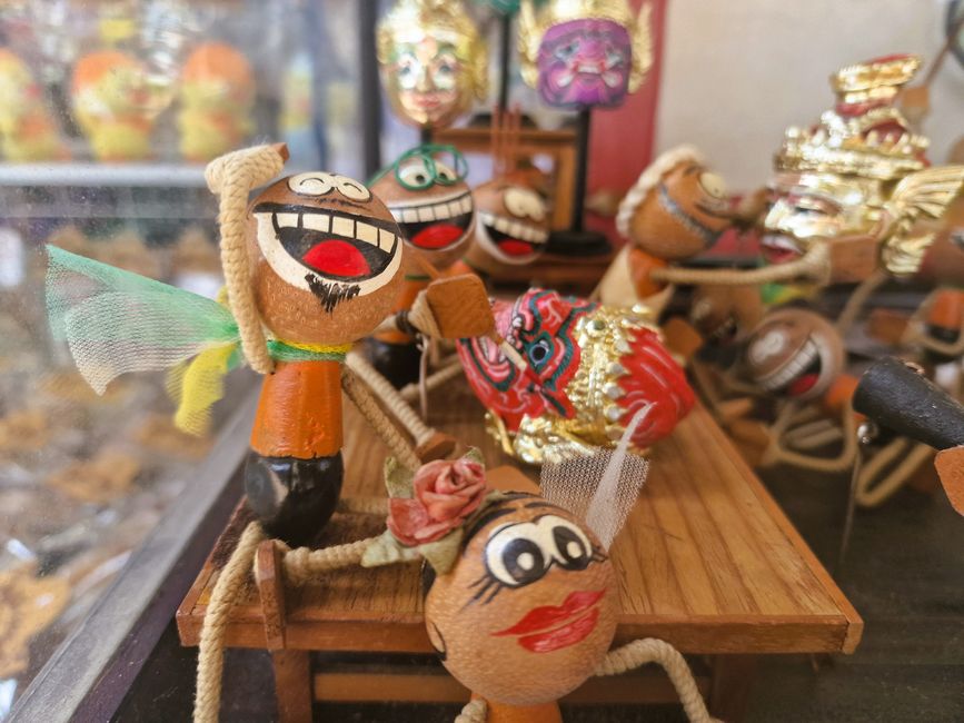 Desayuno en Baanrak Amphawa