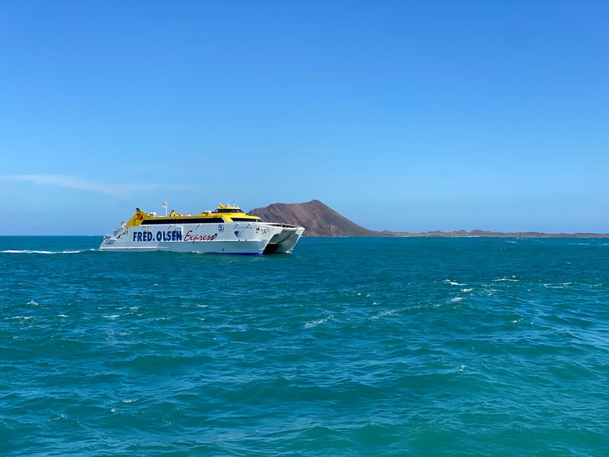 Unsere Fähre nach Lanzarote kommt gerade an 