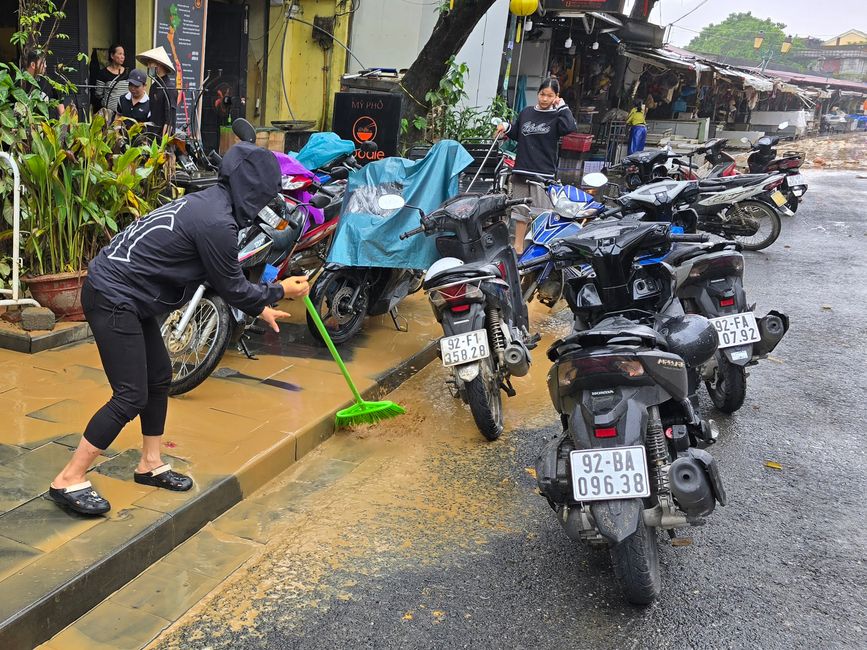 Hoi An - les travaux de nettoyage ont commencé