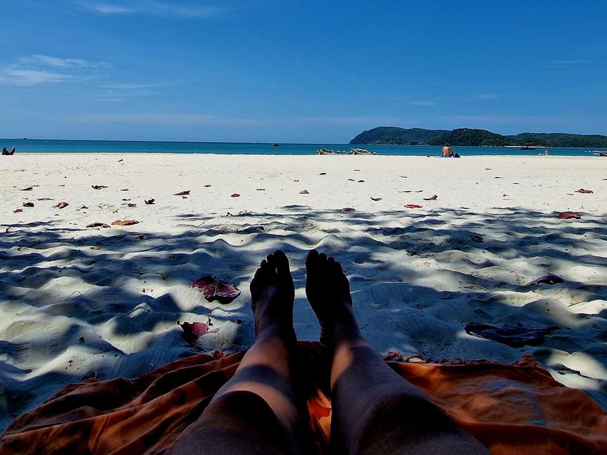 Langkawi - Fly, red eagle, fly